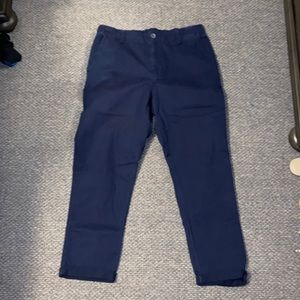 Old Navy Size Large navy blue cuffed pant